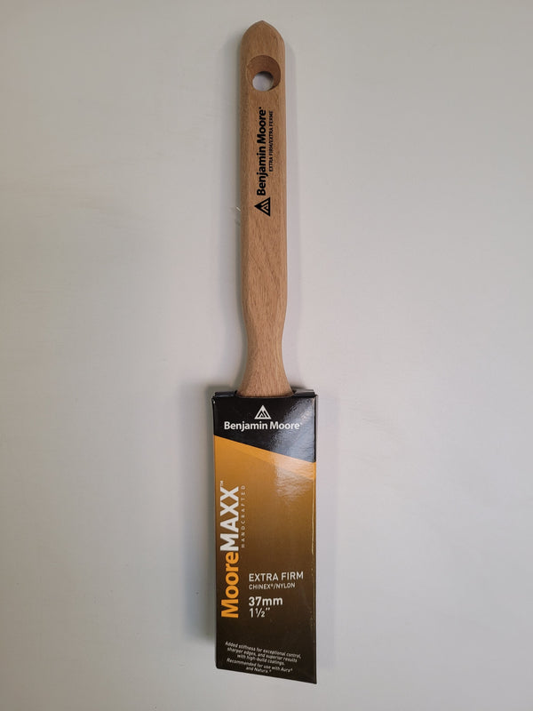 MooreMAXX 1 ½" Extra Firm Angle Brush
